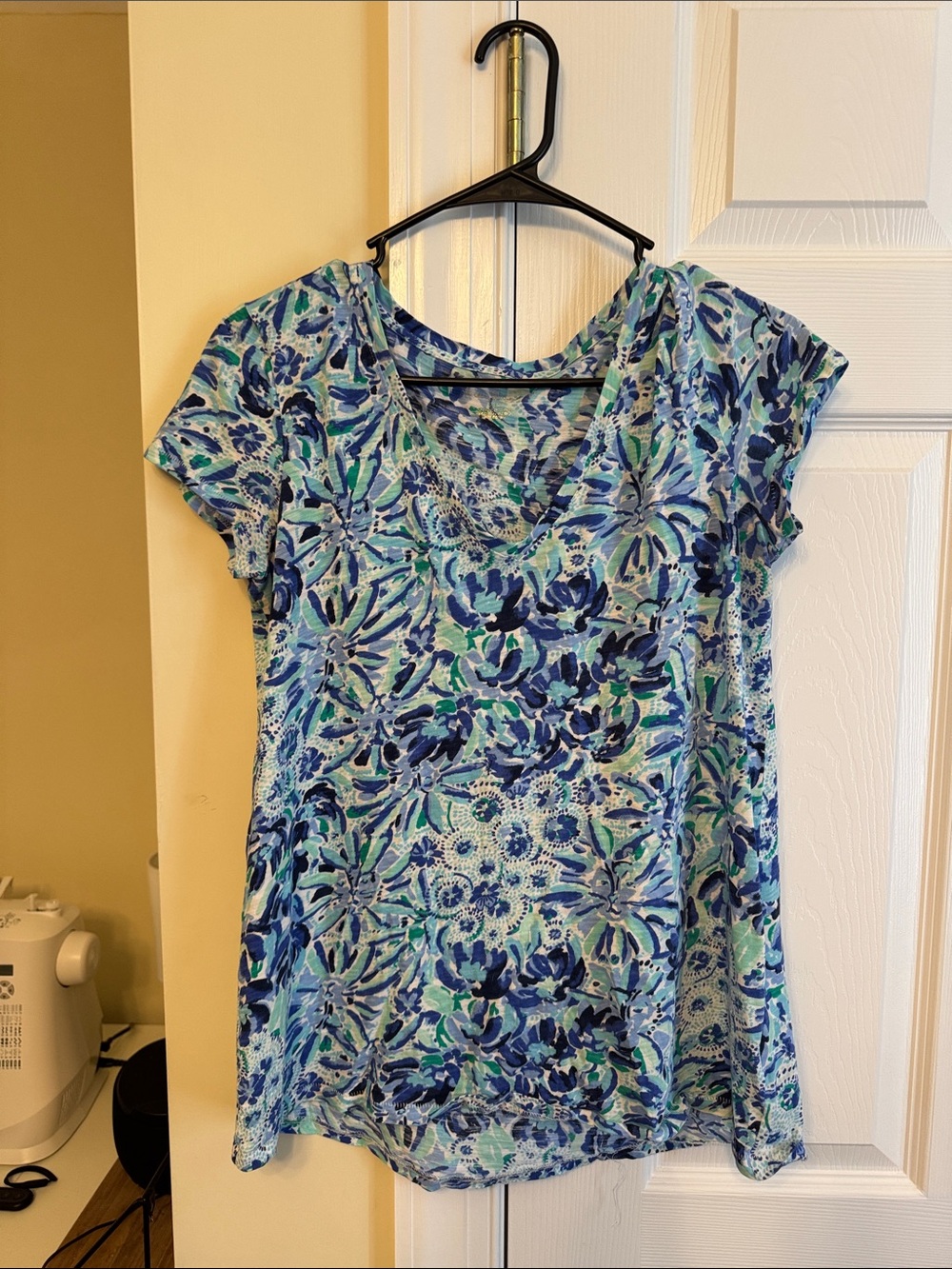 Lilly Pulitzer Blue Green Floral V-Neck Tee